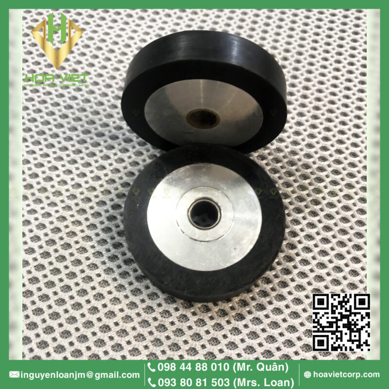Trang chủ 29 Banh xe cao su den 48x10x8