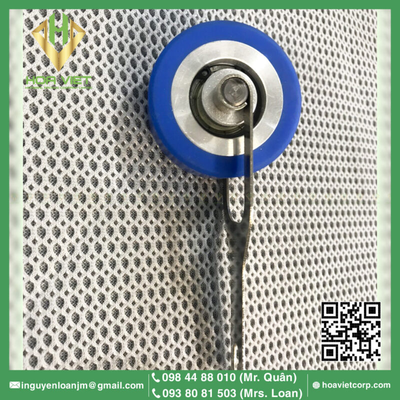 Bo banh xe cao su xanh co truc 48x20 628z