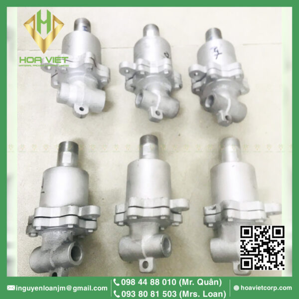 Khớp quay khi nén 2 đầu